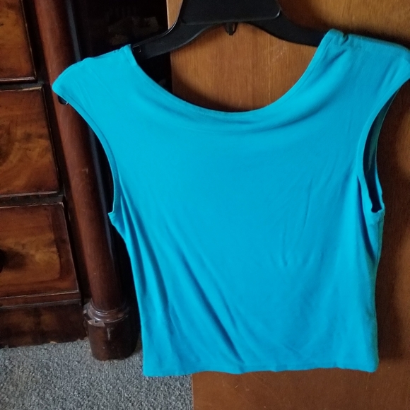 Top - Picture 3 of 3